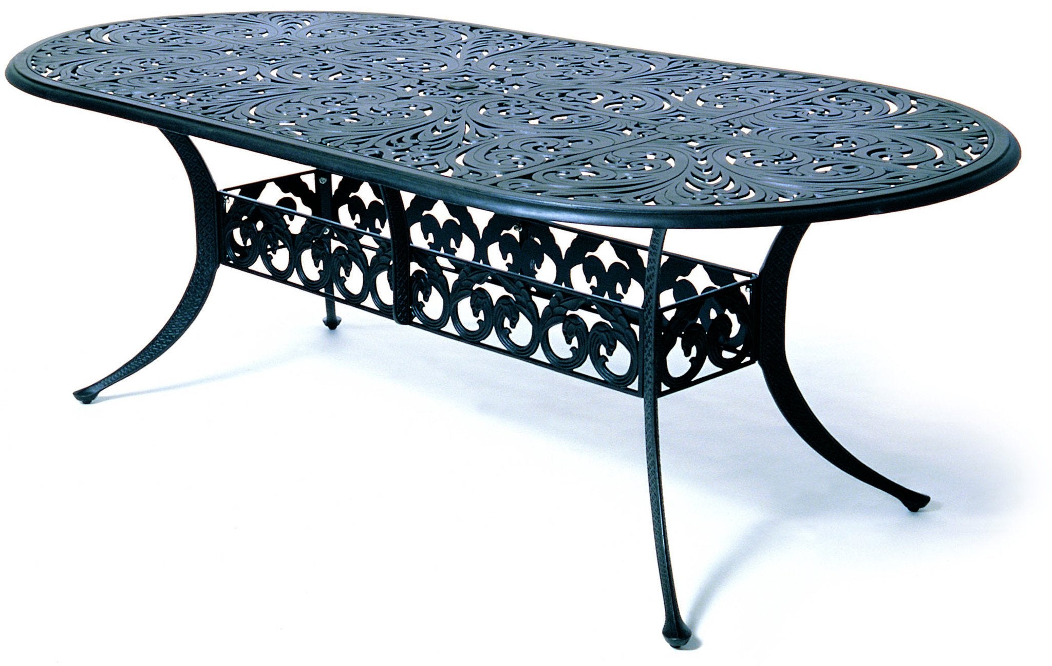 Chateau Oval cast aluminum 84